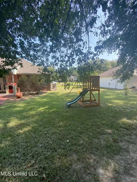 211 Chestnut Dr, Brandon, MS 39047 photo 8