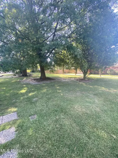 211 Chestnut Dr, Brandon, MS 39047 photo 7