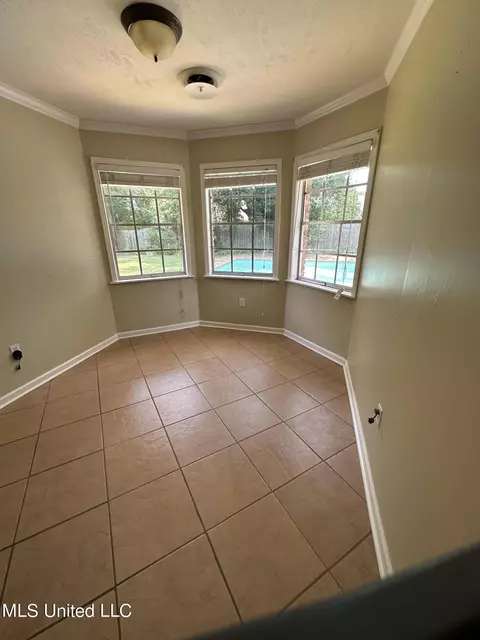 5837 Kings Place Pl, Jackson, MS 39211 photo 3