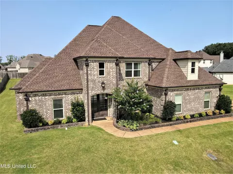 4693 Bakersfield Dr, Nesbit, MS 38651 photo 2