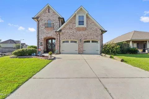 17130 Palm Ridge Dr, D'iberville, MS 39540