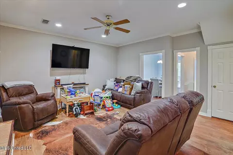 143 Azalea Trails Dr, Brandon, MS 39047 photo 10