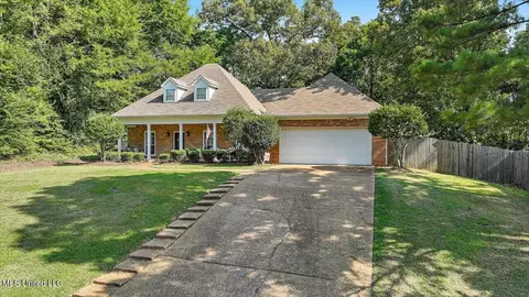 143 Azalea Trails Dr, Brandon, MS 39047 photo 2