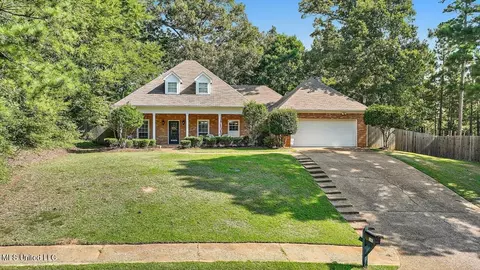 143 Azalea Trails Dr, Brandon, MS 39047