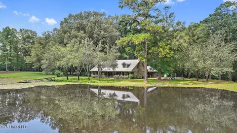 4894 Parsons Rd, Raymond, MS 39154