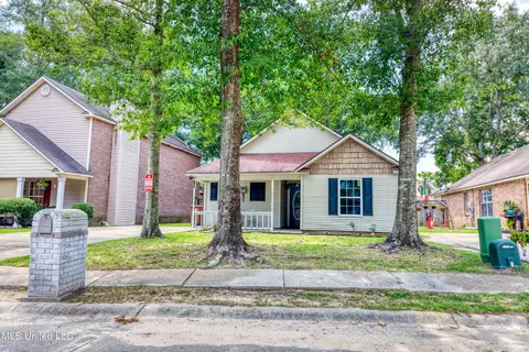 4417 Biglin Bayou Dr, D'iberville, MS 39540