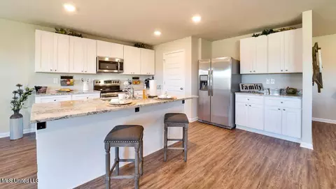 1046 Enclave Cir, Long Beach, MS 39560 photo 14