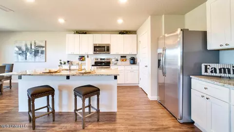1046 Enclave Cir, Long Beach, MS 39560 photo 7