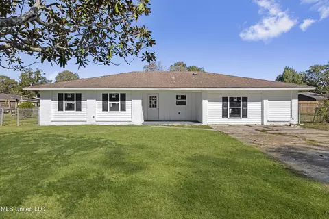 3505 Prescott Dr, Moss Point, MS 39562