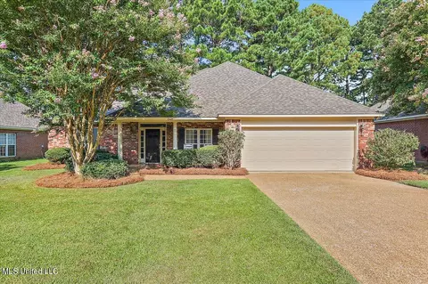 103 Red Oak Trl, Brandon, MS 39047