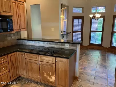 7655 Sunset Rdg, Olive Branch, MS 38654 photo 10