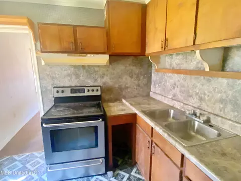 237 Rogers Cir, Brookhaven, MS 39601 photo 7