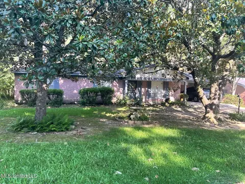 3132 Ponderosa Dr, Jackson, MS 39212