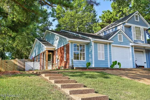 102 Misty Morning Ln, Clinton, MS 39056