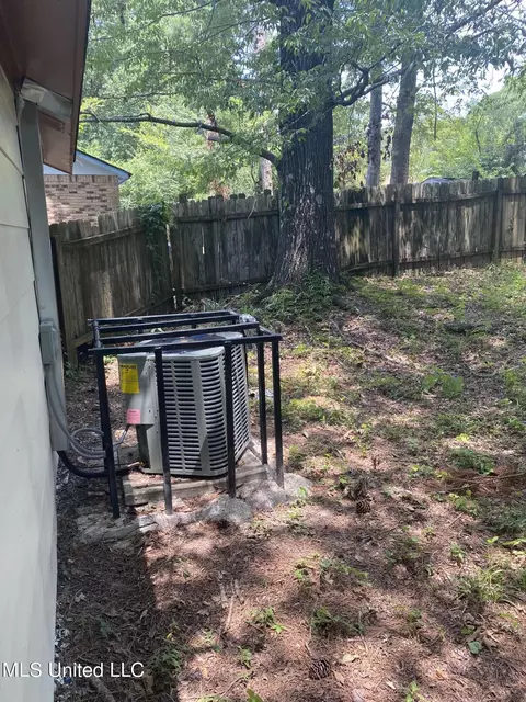 4014 Will O Run Dr, Jackson, MS 39212 photo 8