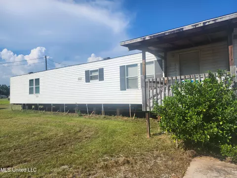 13196 S Sandy Creek Rd, Biloxi, MS 39532