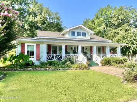 309 W Georgetown St, Crystal Springs, MS 39059