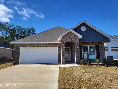 87143 Highpoint Dr, Diamondhead, MS 39525