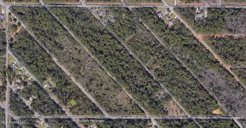 Ash Street, Ocean Springs, MS 39564