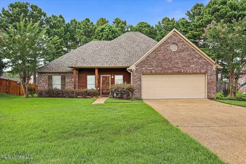 106 Deer Creek Cv, Madison, MS 39110