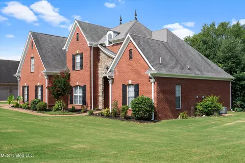 1665 Cedar Lake Cir, Hernando, MS 38632 photo 3