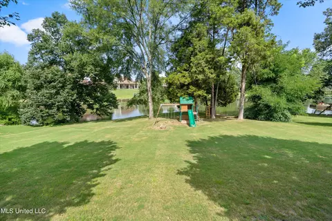1665 Cedar Lake Cir, Hernando, MS 38632 photo 9