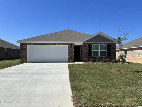 10111 Woodbury Dr, Gulfport, MS 39503