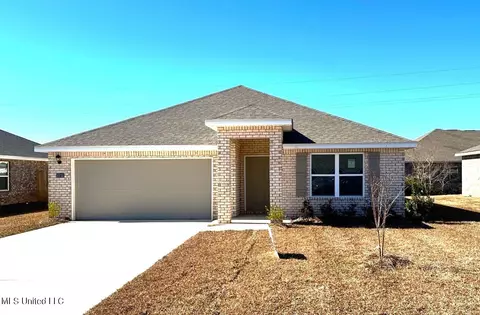 10125 Woodbury Dr, Gulfport, MS 39503