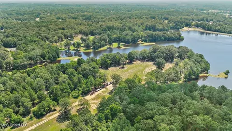 Lake Dockery Drive, Byram, MS 39272