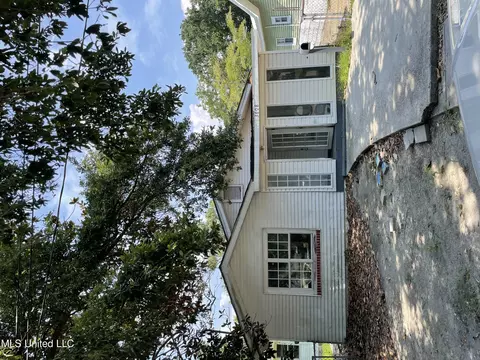 3608 19th St, Gulfport, MS 39501