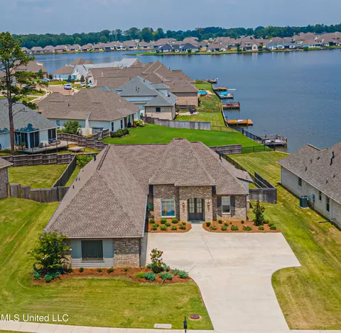 126 Camden Lake Dr, Madison, MS 39110