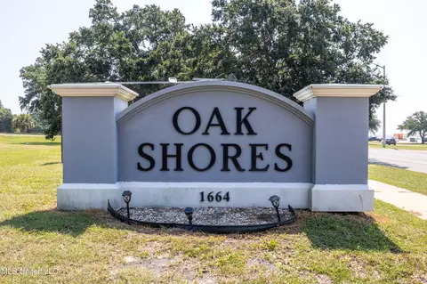 1664 Beach Blvd #83, Biloxi, MS 39531