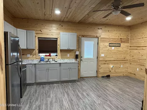 223 Holley Road Rd, Lucedale, MS 39452 photo 2