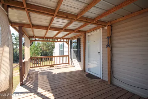10 Little Beaver Ln, Mchenry, MS 39561 photo 6