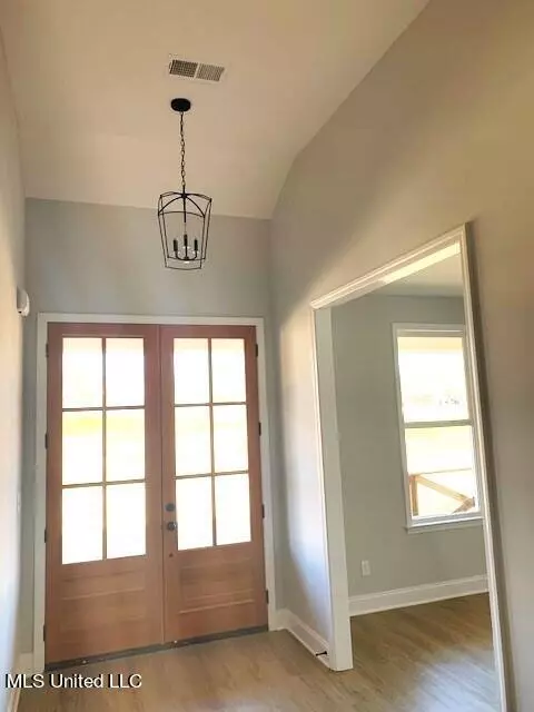 Entry Way - 1313 Grove Park Office Dr, Hernando, MS 38632 photo 1 of 4