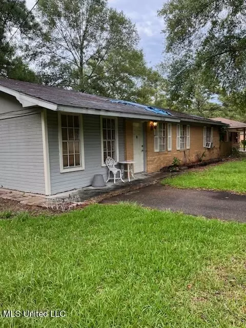1606 E Robb Street Ext St, Summit, MS 39666