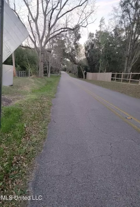 Jim Byrd Road, Biloxi, MS 39532
