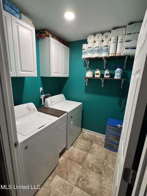 623 Lexington Dr, Florence, MS 39073 photo 7