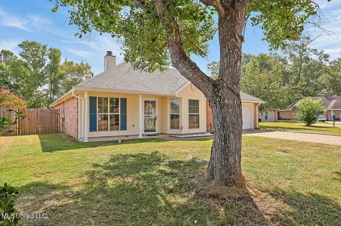 5 Hunter Cv, Byram, MS 39272 photo 2