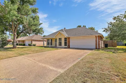 5 Hunter Cv, Byram, MS 39272 photo 3