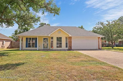 5 Hunter Cv, Byram, MS 39272