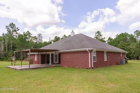 23971 Red Bluff Rd, Moss Point, MS 39562 photo 2