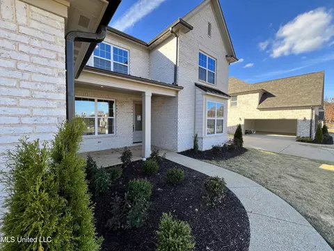 6733 W Sunrise Loop W, Olive Branch, MS 38654 photo 2