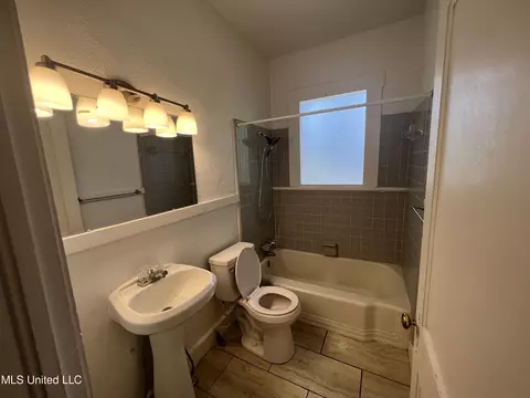 3501 Northview Dr, Jackson, MS 39216 photo 9