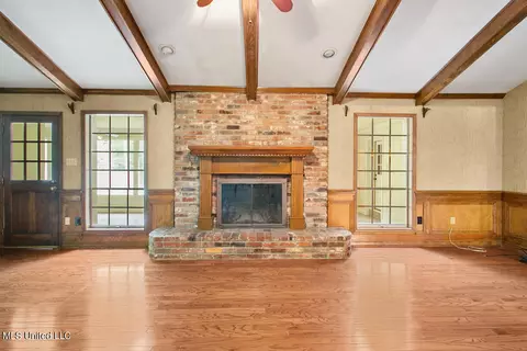 405 Armour Dr, Jackson, MS 39211 photo 7