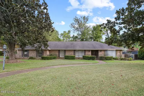 405 Armour Dr, Jackson, MS 39211 photo 2