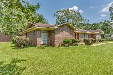 842 Gore Rd, Jackson, MS 39212 photo 5