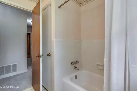 842 Gore Rd, Jackson, MS 39212 photo 18