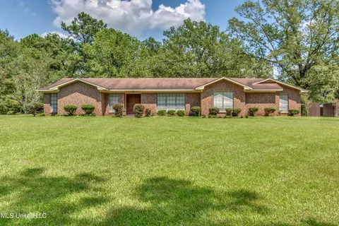 842 Gore Rd, Jackson, MS 39212