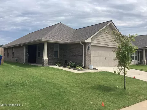 7850 Allen Glen Ln, Olive Branch, MS 38654